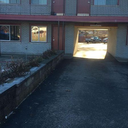 Dorchester Motel 法明顿山 外观 照片