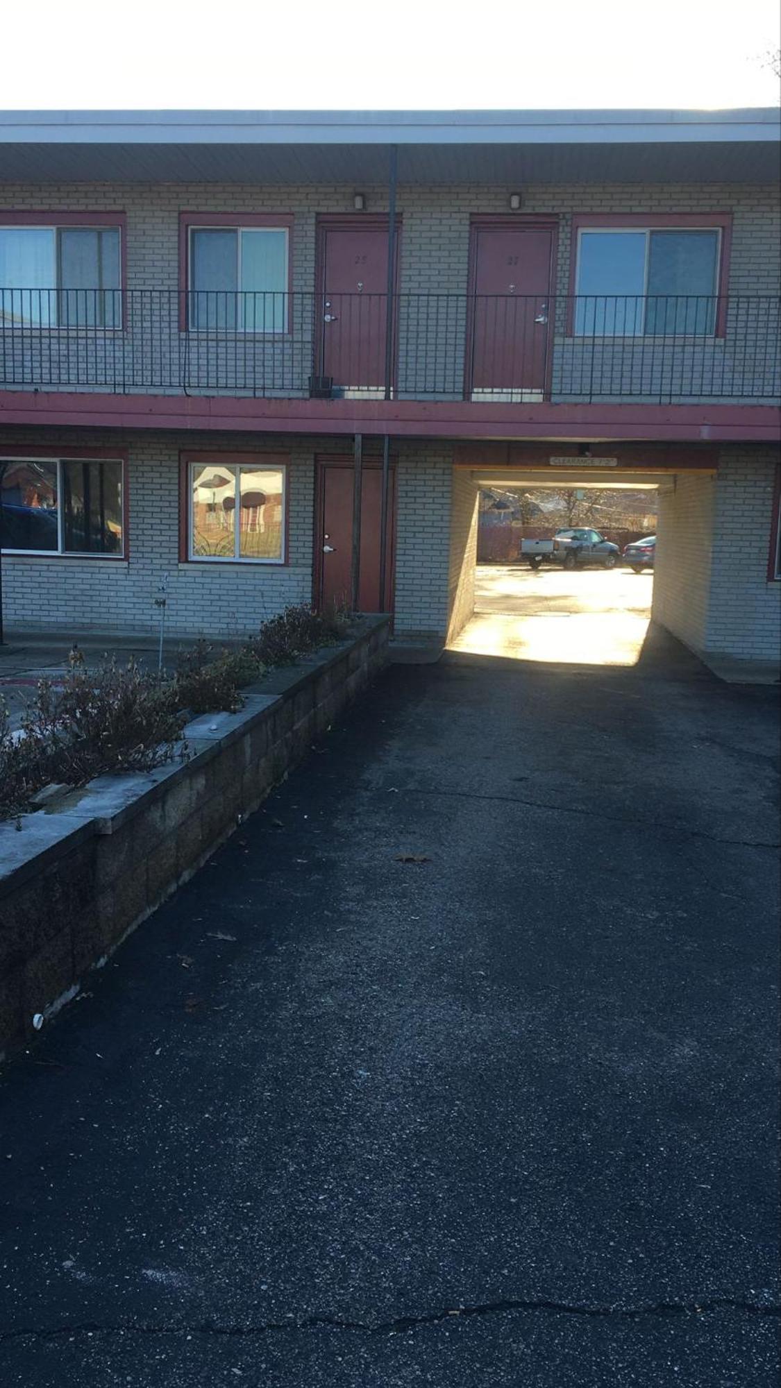 Dorchester Motel 法明顿山 外观 照片